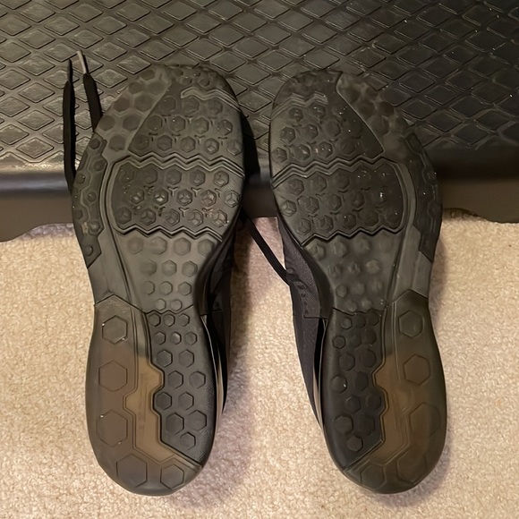 Men’s Nike Cross Trainers, Color: Black, Size: 12 - Picture 12 of 13